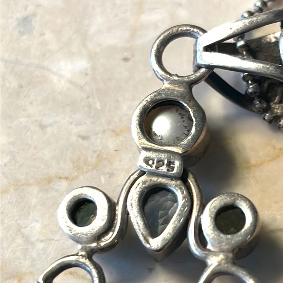 Semi Precious Stone and Sterling Silver Pendant - Picture 5 of 6